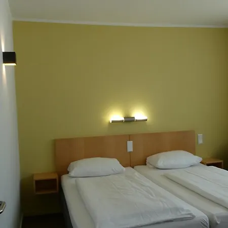 Szálloda Cvjm & Tagung 3*