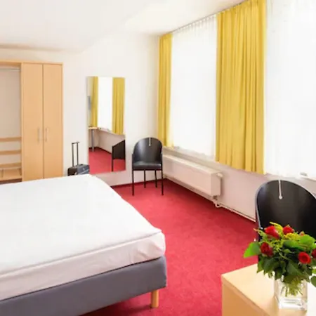 Szálloda Cvjm & Tagung Düsseldorf